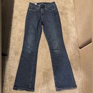 GAP 26/25 Women's baby boot mid rise jeans